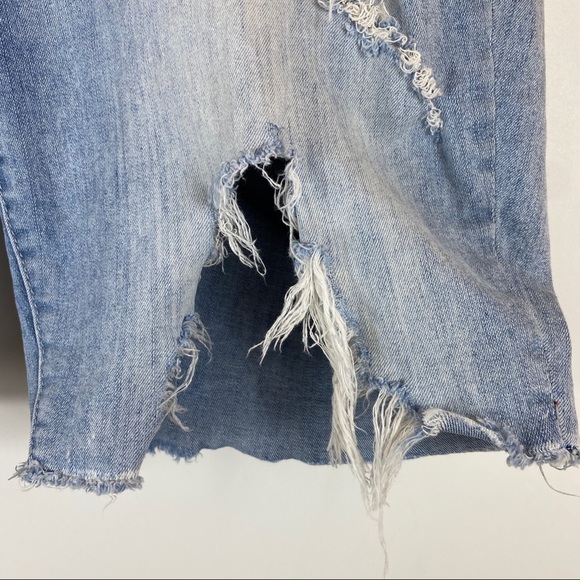 Torrid Denim Distresses Shorts We Swear by the Fit - Picture 7 of 13